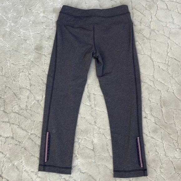 Lululemon Leggings with lilac trim - Picture 2 of 9